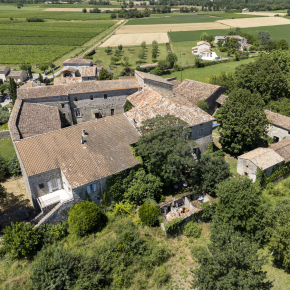 À Jalès, une ancienne commanderie templière abrite des trésors archéologiques