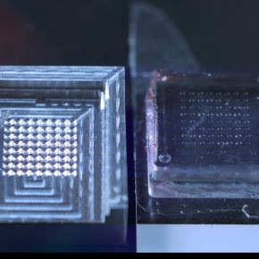 Surface de contact en silicone et son moule réalisés sur mesure en laboratoire.